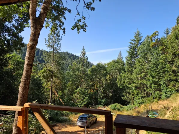 416 Warner Rd, Wolf Creek, OR 97497