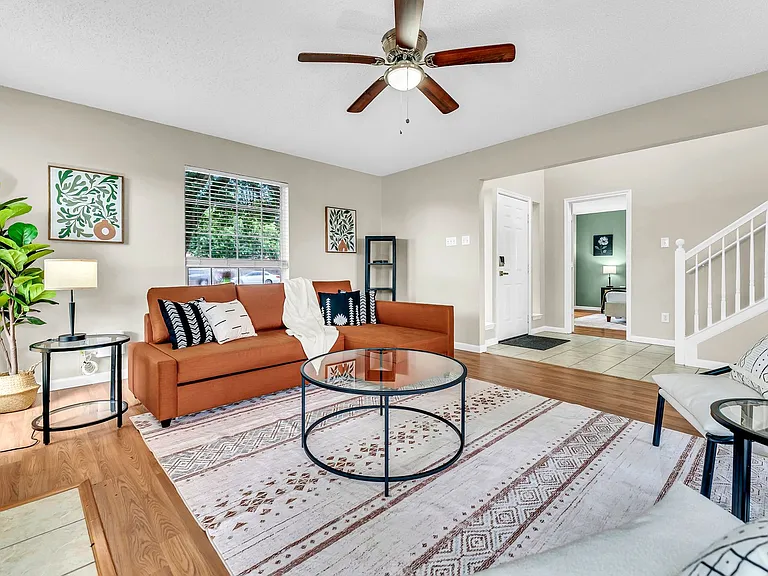 600 Ashcrest Ct — Photo 4