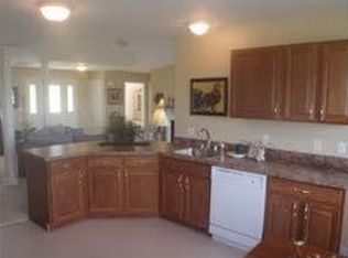129 Woodland Pond Cir, New Paltz, NY 12561