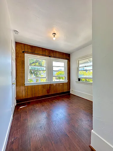 2419 Parker St Photo 1