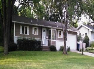 2513 36th Ave NE, Saint Anthony, MN 55418
