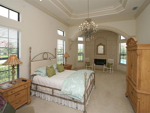 Huge Master Suite with Fireplace