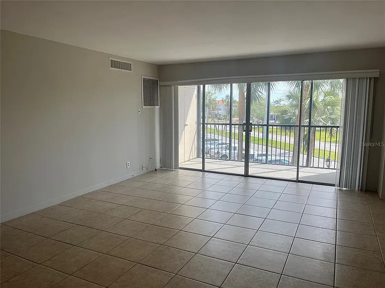 10355 Paradise Blvd #113 — Photo 3