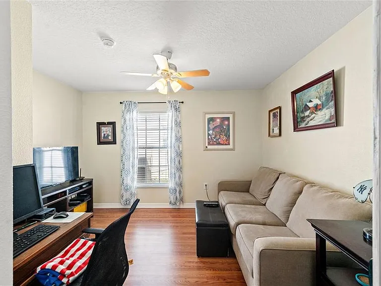 221 Prather Dr — Photo 13
