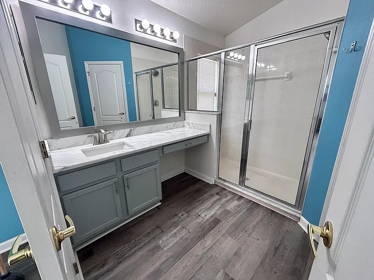 15345 Markham Dr — Photo 12