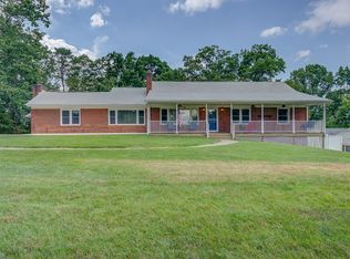 3827 View Ave, Roanoke, VA 24018