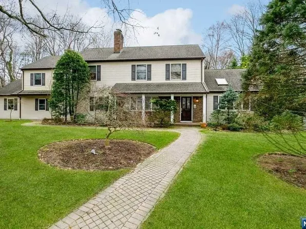 63 Central Ave, Demarest, NJ 07627