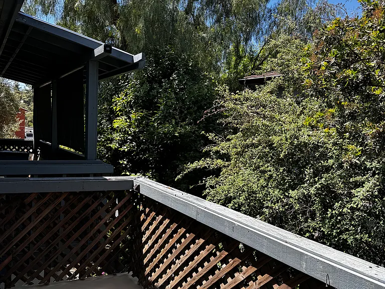 235 Arana Dr #D — Photo 4