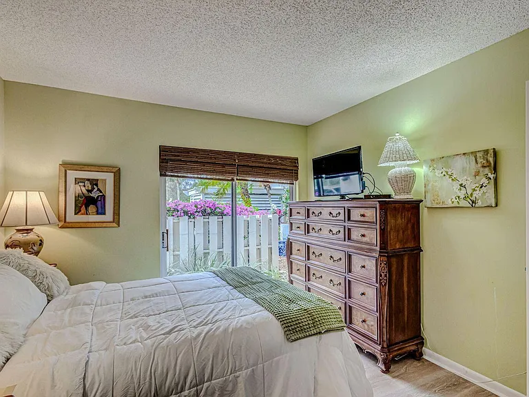 3667 Cape Pointe Cir — Photo 23