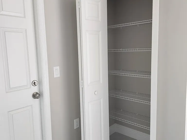 518 Edward Hall Ave S — Photo 6