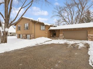 9033 Cavell Cir, Bloomington, MN 55438