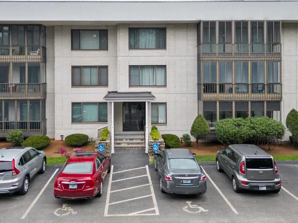 33 Spit Brook Road #6, Nashua, NH 03060