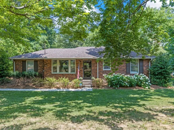 624 Barrywood Dr, Nashville, TN 37220