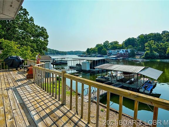 3rd image of 152 Osage Pl