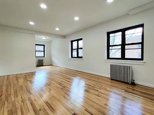 2nd image of 8873 Bay 16 St #2B