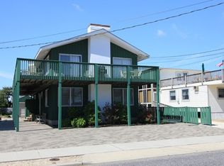 64 16th St E, Avalon, NJ 08202