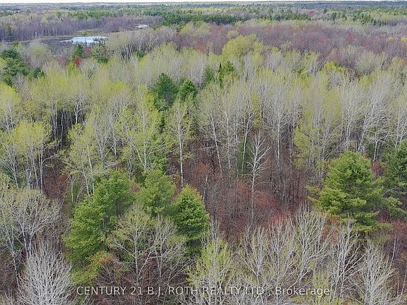 4th image of 2444 Fairgrounds Rd