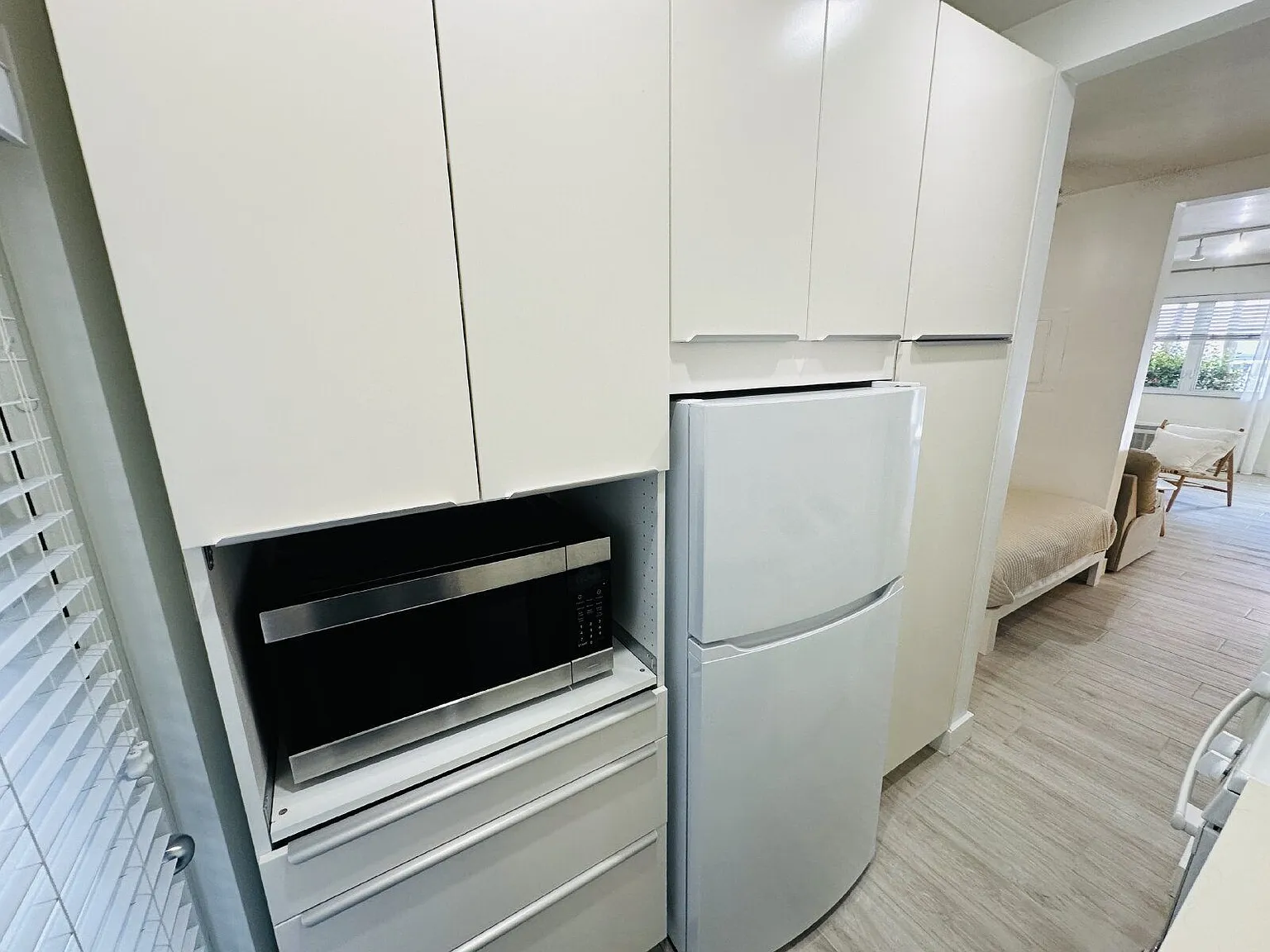 Studio, 1.0 bath, 407 sqft, $1,800 — Photo 3