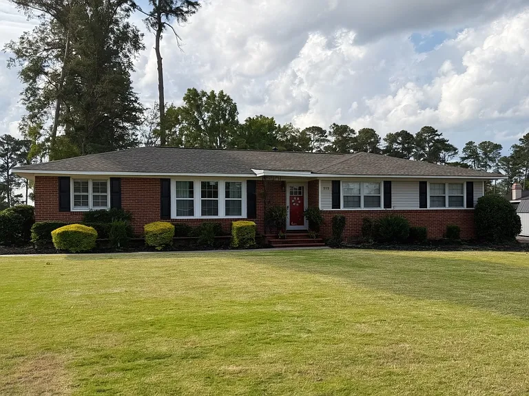 515 Aumond Rd — Photo 1