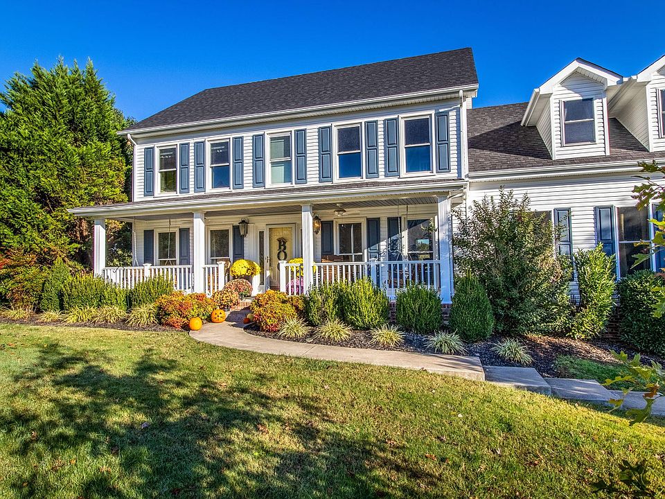 1st image of 869 Countrywood Dr