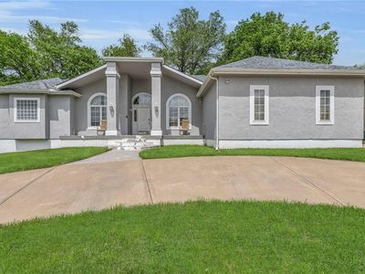 1608 E 59th Ter, Kansas City, MO, 64110