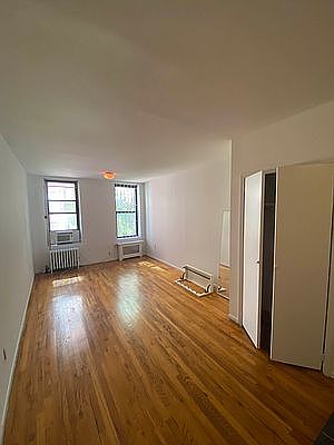1st image of 233 W 19th St #4R