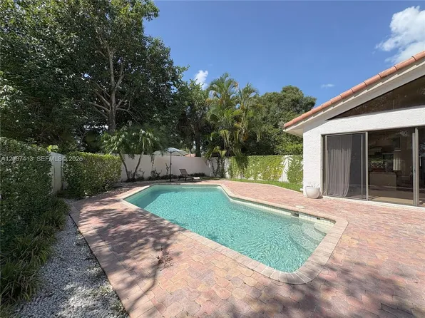 2538 Windsor Way Ct, Wellington, FL 33414