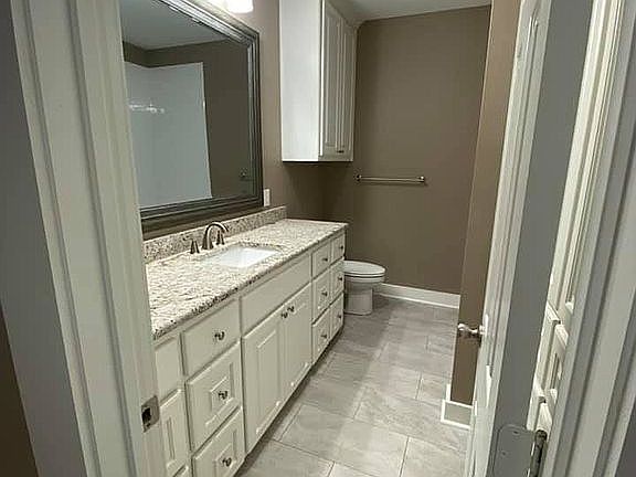 3rd image of 117 Fulton St