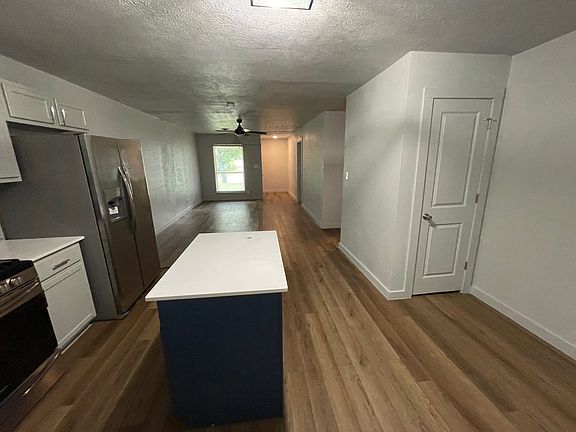 4th image of 428 N Penelope St #426