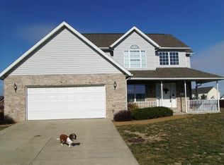 34 Liederkranz Ln, Millstadt, IL 62260