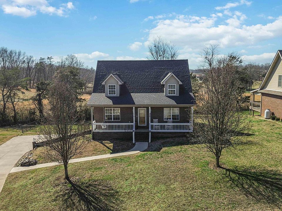 1st image of 386 Whisper Woods Dr