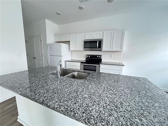 5th image of 1394 Ben Park Way Suite A