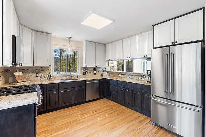 112 Discovery Rd — Photo 14