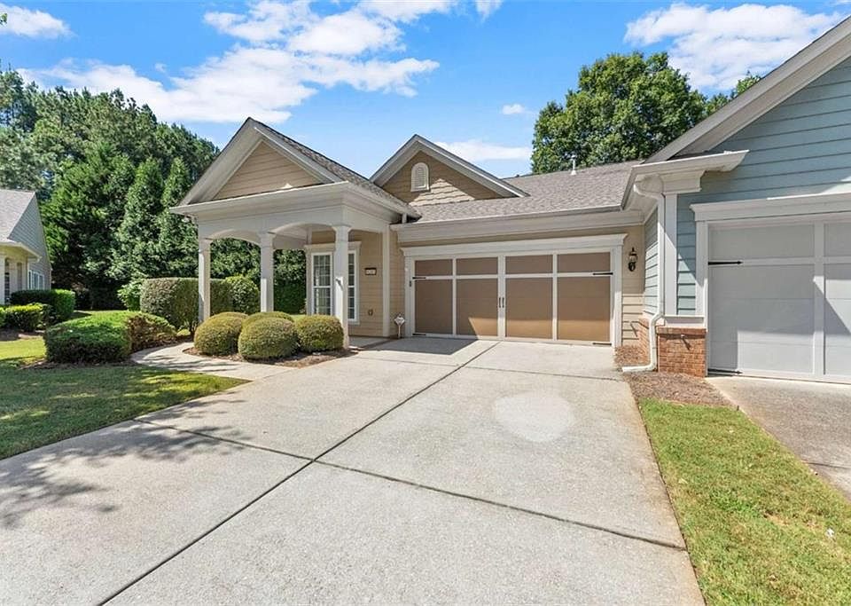 2nd image of 6247 Longleaf Dr