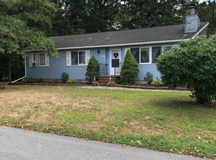 33 Moss Point Trl, Old Lyme, CT 06371