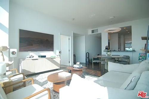 900 W Olympic Blvd #31F Photo 1