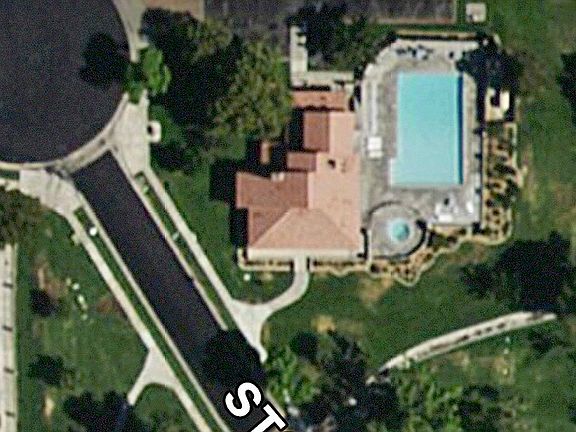 Community pool / hot tub