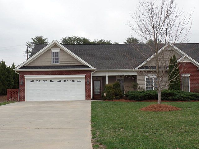 1st image of 115 Creekside Dr APT A