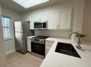 2106 S Cypress Bend Dr #210, Pompano Beach, FL 33069