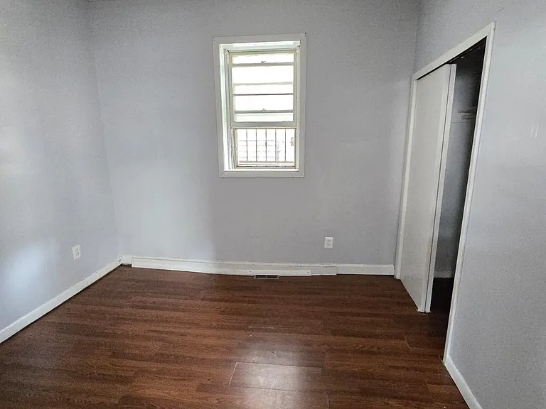 401 Marshall St #1RA — Photo 9