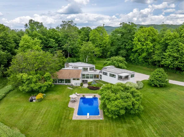 293 Stevens Glen, Richmond, MA