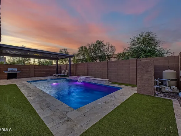 2820 E SUNLAND Avenue, Phoenix, AZ 85040
