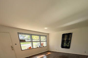 5th image of 1511 Baxter St