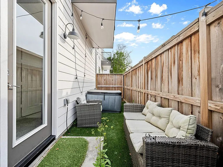 823 Mansfield St #H — Photo 22