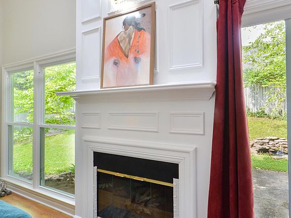 4th image of 708 Fernwood Ct