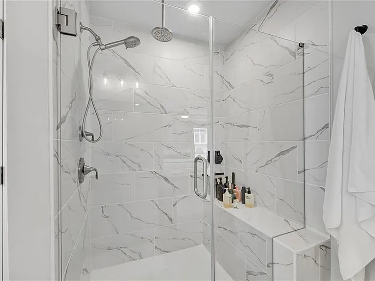 400 Renwood Trl — Photo 23