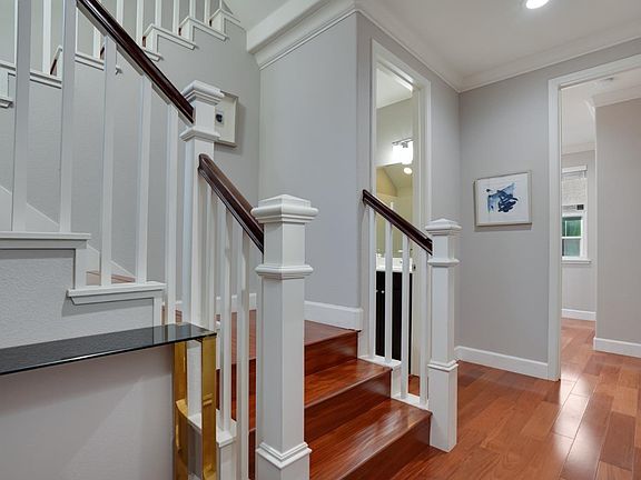 5th image of 1636 Vendre Pl