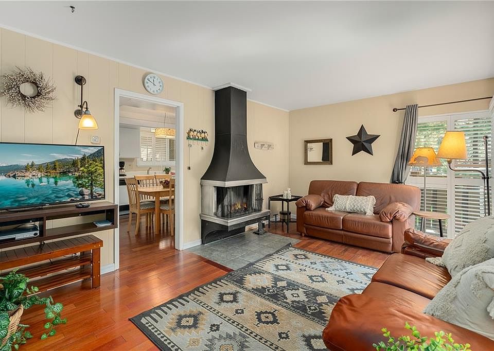 1st image of 870 Southwood Blvd #10