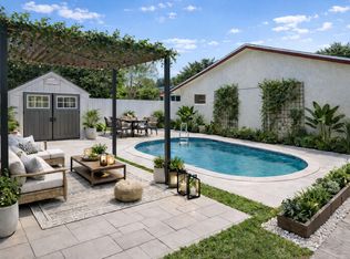 828 Mcintosh Street, West Palm Beach, FL 33405