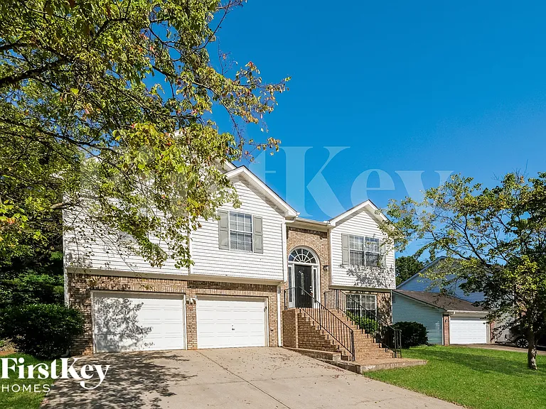2419 Broad River Pl — Photo 2